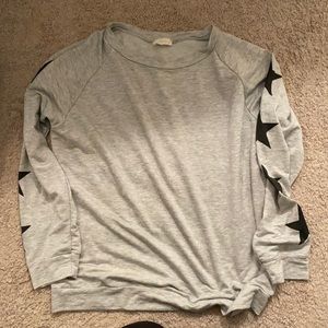 Gray sweatshirt